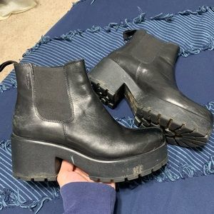 Vagabond Shoemakers Heeled Chelsea Boots